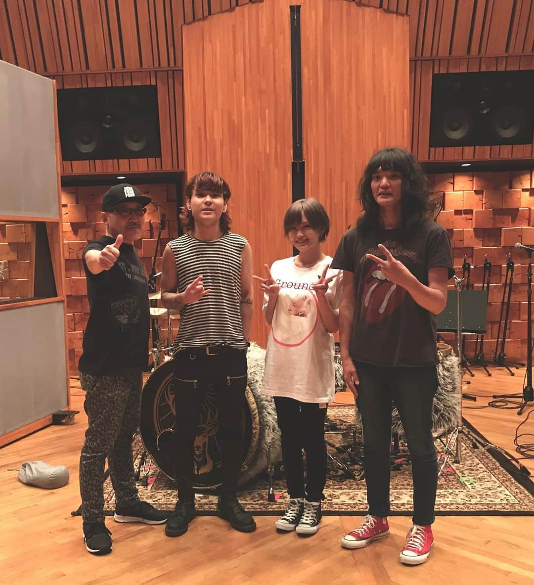 Tatsuya Amanoさんのインスタグラム写真 - (Tatsuya AmanoInstagram)「It was Sayaka Yamamoto’s  recording session for a new song “棘” .﻿ ﻿ 山本彩さんのニューシングル「棘」のレコーディングに参加させて頂きました！﻿ イントロからバッチリと仕上がっています🥁🔥﻿ リリースは9月4日、お楽しみに♪」7月23日 21時28分 - tatsucrossfaith