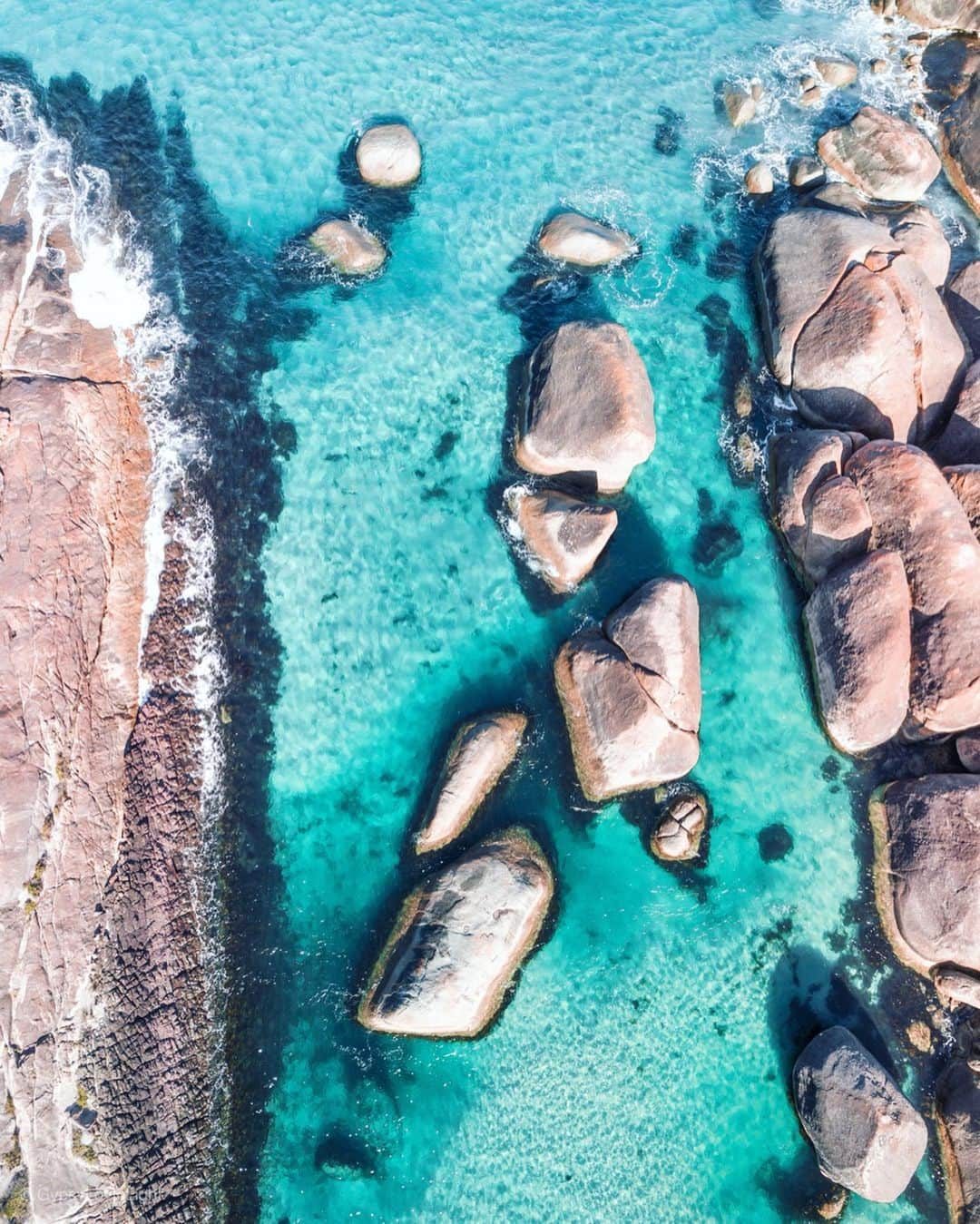 さんのインスタグラム写真 - (Instagram)「I’m always looking at life through a magical lens 💫 . The past few days at @parrybeachbreaks have been nothing short of magical. Swipe for the most beautiful rainbow and pics of this wild, majestic landscape 🌈 . I get asked a lot how I come across so many beautiful places and moments including unexpected sunsets, sunrises and rainbows. The simple answer is that I am constantly seeking out the beauty of nature and my eyes and my heart are always open and tuned in to the magic that exists. Before this rainbow appeared I was inside watching the rain storm and the sun trying to poke through, my heart excited at the prospect of a rainbow. I sang a little made up rainbow song which made my kids think I am even crazier than before, and even got dressed to match 🌈 just in case 🙏🏼 like a little child filled with joy I was getting ready singing my song, and then I saw a glimmer of colour. I ran outside squealing and sure enough I watched a beautiful rainbow form right in front of us. What I couldn’t quite believe was that a second one formed and they were both the most vibrant rainbows I’ve ever seen 🌈🌈We could actually see the ends of the rainbow 🍯 Make sure to watch my Parry Beach story highlights 🌈 . @parrybeachbreaks has been the perfect spot for our family to unplug and connect with one another and nature. The kids have braved the southern ocean in winter ❄️ we’ve explored the ancient forests, gone bouldering along the magnificent coastline, and spent many cosy moments by the fire playing cards, laughing hysterically, and drinking a million cups of tea 🌿☕️ . My heart is filled with gratitude and beautiful memories from our trip down south and I’ll be sharing more on my blog soon ✨ . 📸 @bobbybense . #parrybeachbreaks #rainbow #bathgoals #australiassouthwest #seeaustralia #westernaustralia #justanotherdayinwa #wonderful_places #beachesnresorts #beautifuldestinations #earthpix #earthfocus #rainbows #doublerainbow #bathroom #dji #djimavicpro #DJIWhyIFly #DJICreator」7月23日 21時45分 - helen_jannesonbense