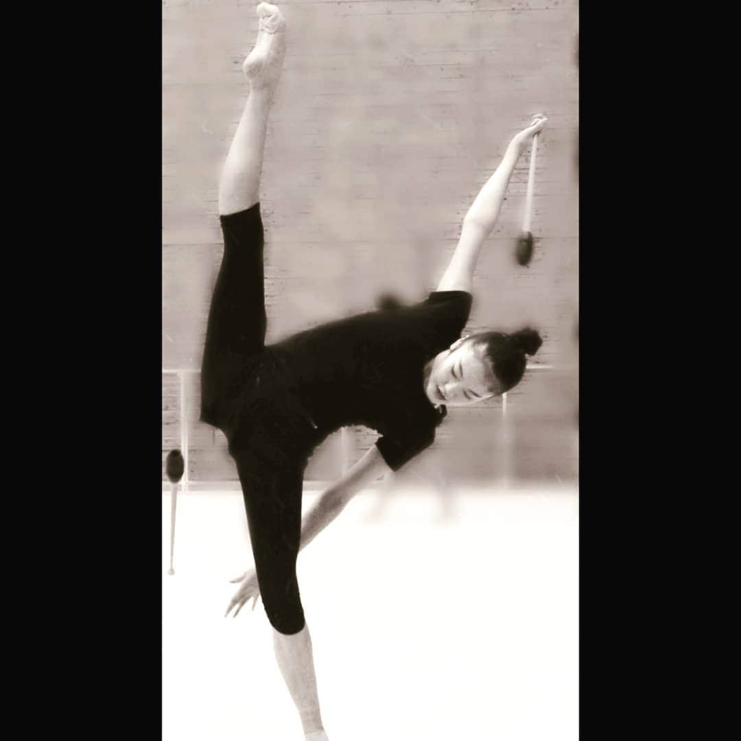 日本体操協会さんのインスタグラム写真 - (日本体操協会Instagram)「個人選手の練習にお邪魔してきました^^ ① * #喜田純鈴 #sumirekita #新体操 #rhythmicgymnastics」7月23日 22時01分 - gymnasticsjapan