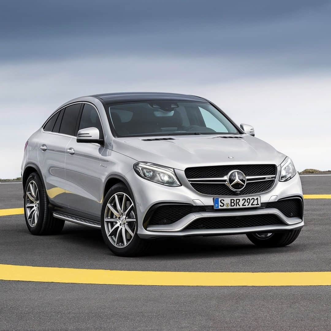 Mercedes AMGさんのインスタグラム写真 - (Mercedes AMGInstagram)「[Fuel consumption combined: 14.0 l/100 km |CO2 emissions combined: 319 g/km]  Mercedes-AMG GLE 63 4MATIC Coupé is ideal for any road trip dream that should find its way into your head!  #MercedesAMG #AMG #GLE63 #DrivingPerformance #Power #Passion #Mercedes #AMG🔥 #Luxury #CarsofInstagram #InstaCar #Lifestyle」7月23日 22時05分 - mercedesamg