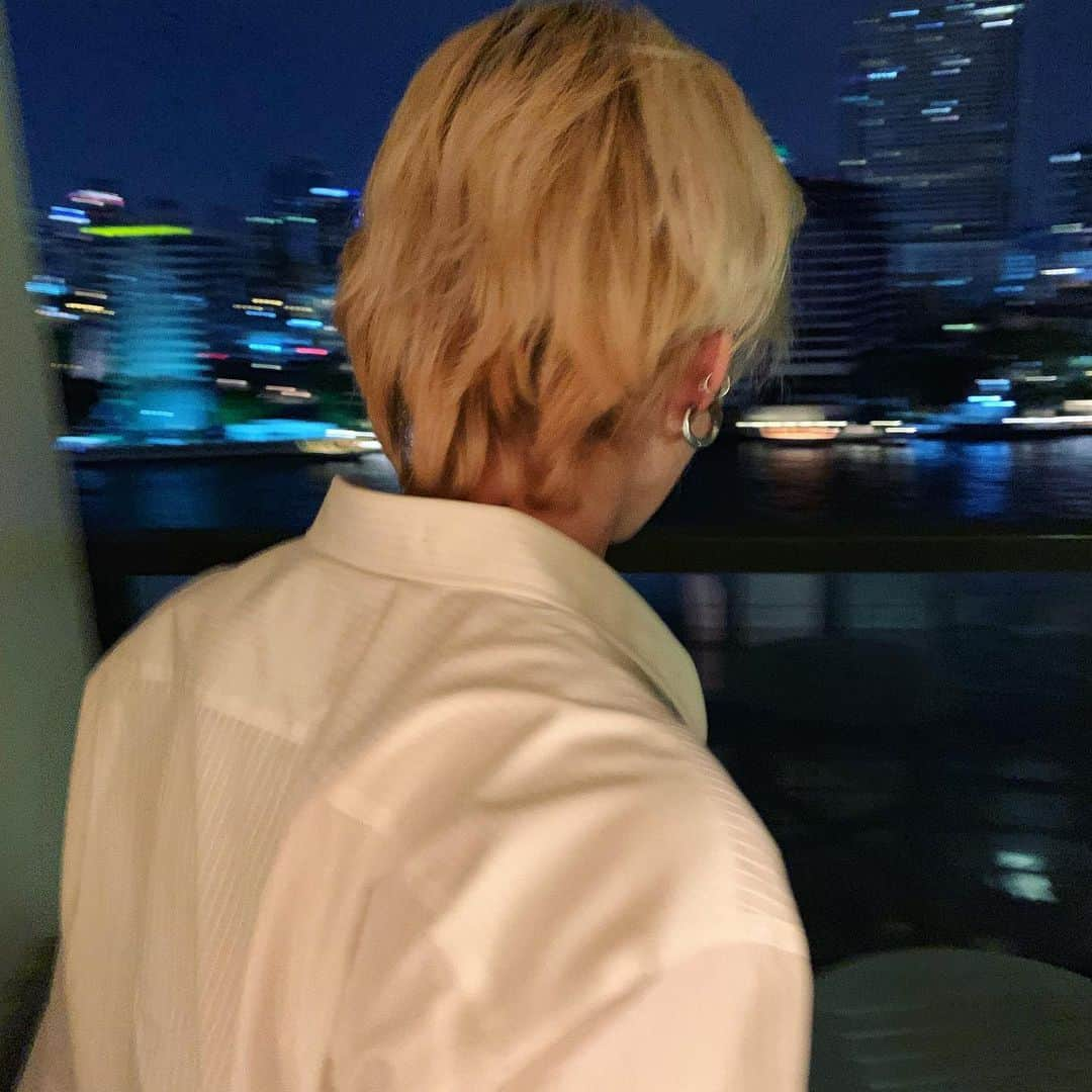 イドンさんのインスタグラム写真 - (イドンInstagram)7月23日 23時08分 - hyojong_1994