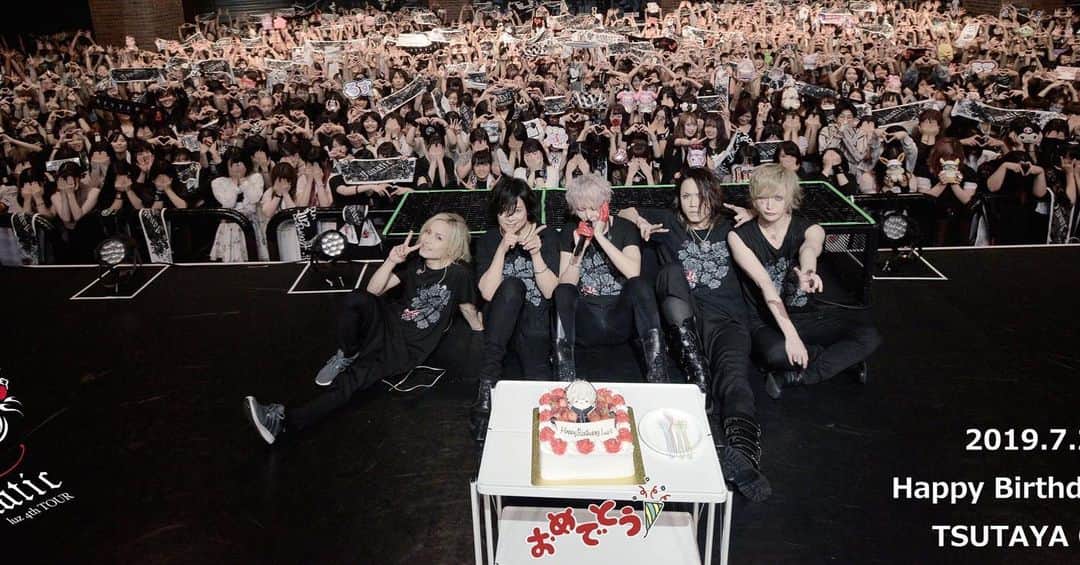 MiA のインスタグラム：「お誕生日おめでとう！luzくんうまれてきてくれてありがとう。」
