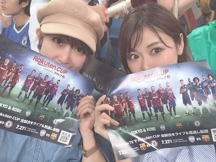 長谷川ゆうさんのインスタグラム写真 - (長谷川ゆうInstagram)「. . ブスケツの日  Rakuten CUP バルセロナ-チェルシー  目当てはもちろんブスケツ！ 目の前ボール蹴ってるブスケツ 目の前で走ってるブスケツ そして 目の前でパスミスからの失点したブスケツ 見れた。日本でブスケツ見れちゃった。 貴重な日になりました☺︎ 前から5列目だったので ラキティッチやデヨングのアップが近くで見れたよ 1人しっかり走るデヨングにきゅん♡  雨も試合前にはやんで 久しぶりのプライベート観戦楽しめました . . #football #soccer #rakutencup #fcbarcelona #chelsea #バルサ #チェルシー #サッカー観戦 #⚽️」7月23日 23時21分 - haseyuu08