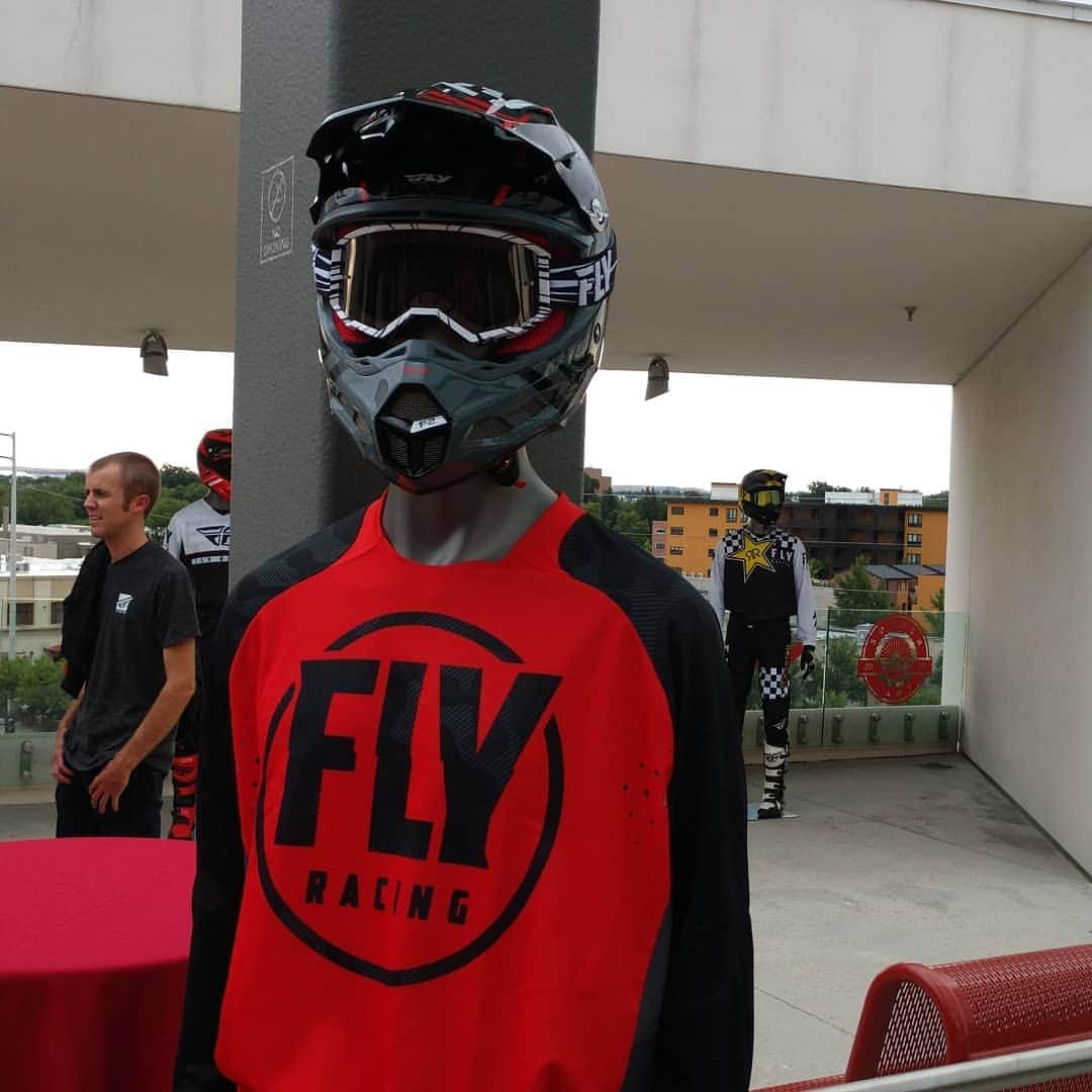 Racer X Onlineさんのインスタグラム写真 - (Racer X OnlineInstagram)「The 2020 Fly Racing gear is approved by Andrew Short and Weston Peick」7月24日 10時03分 - racerxonline