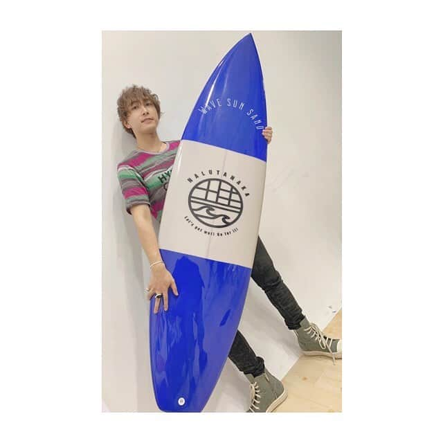 中島ヨシキさんのインスタグラム写真 - (中島ヨシキInstagram)「「WAVE!!」イベントカウントダウン特番！ご視聴ありがとうございました！ 賑やかな放送でしたね笑 サーフィンにまたちょっと詳しくなれました🤗  来月の1stイベントも楽しみです！盛りだくさん…の予定ですよ！ みんなのリアルボートみるのも楽しみ🏄‍♂️ #うぇーぶ #小笠原仁 #白井悠介 #土岐隼一」7月24日 1時24分 - yoshiki_n_626