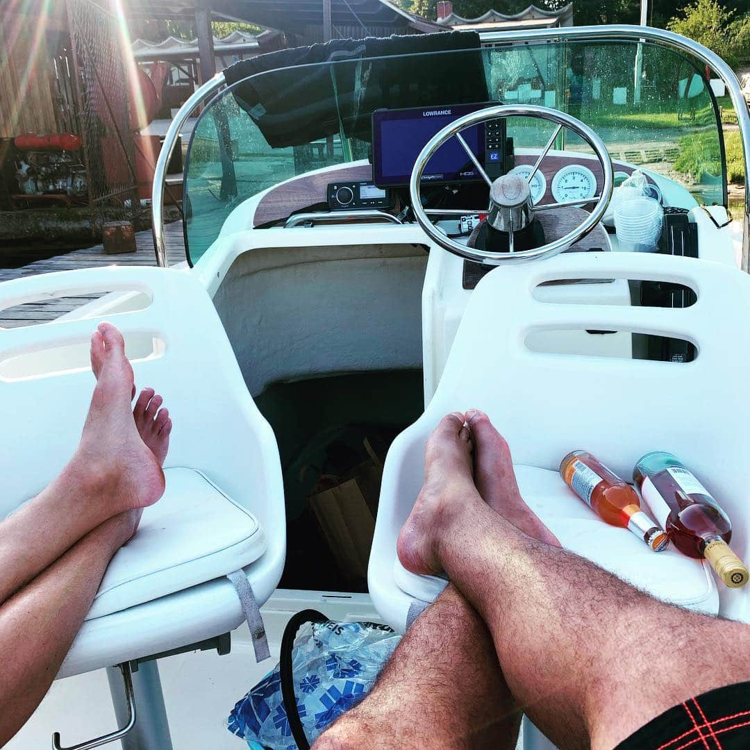 パトリック・オウォモイエラさんのインスタグラム写真 - (パトリック・オウォモイエラInstagram)「#sonne #see #boot #ice #vino #pivo Was will man mehr...🙌🏾🙌🏾🙌🏾」7月24日 2時07分 - owomuck