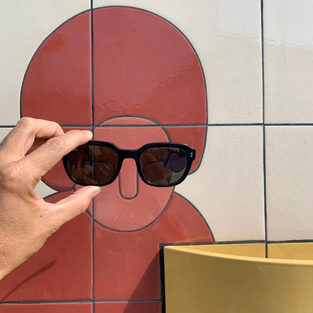 ジェフ・マクフェトリッジさんのインスタグラム写真 - (ジェフ・マクフェトリッジInstagram)「I designed two frames in collaboration with @warbyparker ...they come out today! Edgemont is named for the suburban housing subdivision I grew up in and Atwater is the LA Neighborhood where my studio is now. The project also includes a $10,000 grant to @mas4la an urban design non profit that works to make living in Los Angeles easier... like wearing sunglasses... image is a detail from a fountain I am creating for Department of Public Works Los Angeles」7月24日 2時18分 - mcfetridge