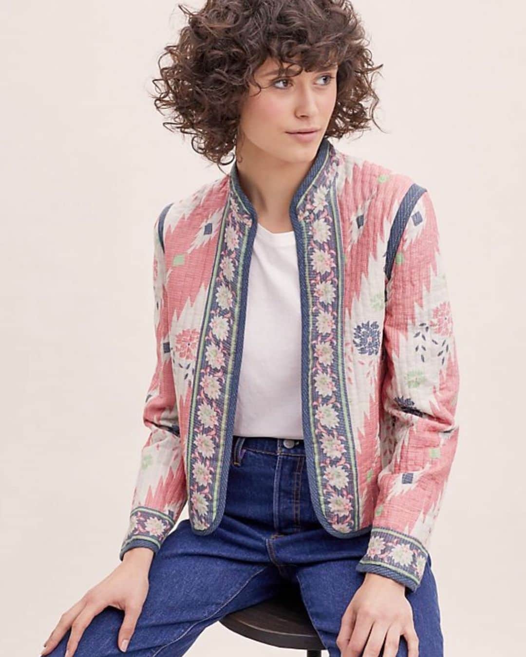 スターメラのインスタグラム：「Brighten your wardrobe with our kantha inspired Nemi jacket. Made from very lightly quilted cotton.  Reversible with a contrast geometric boarder motif.  #summersale ⭐️NEMI JACKET」