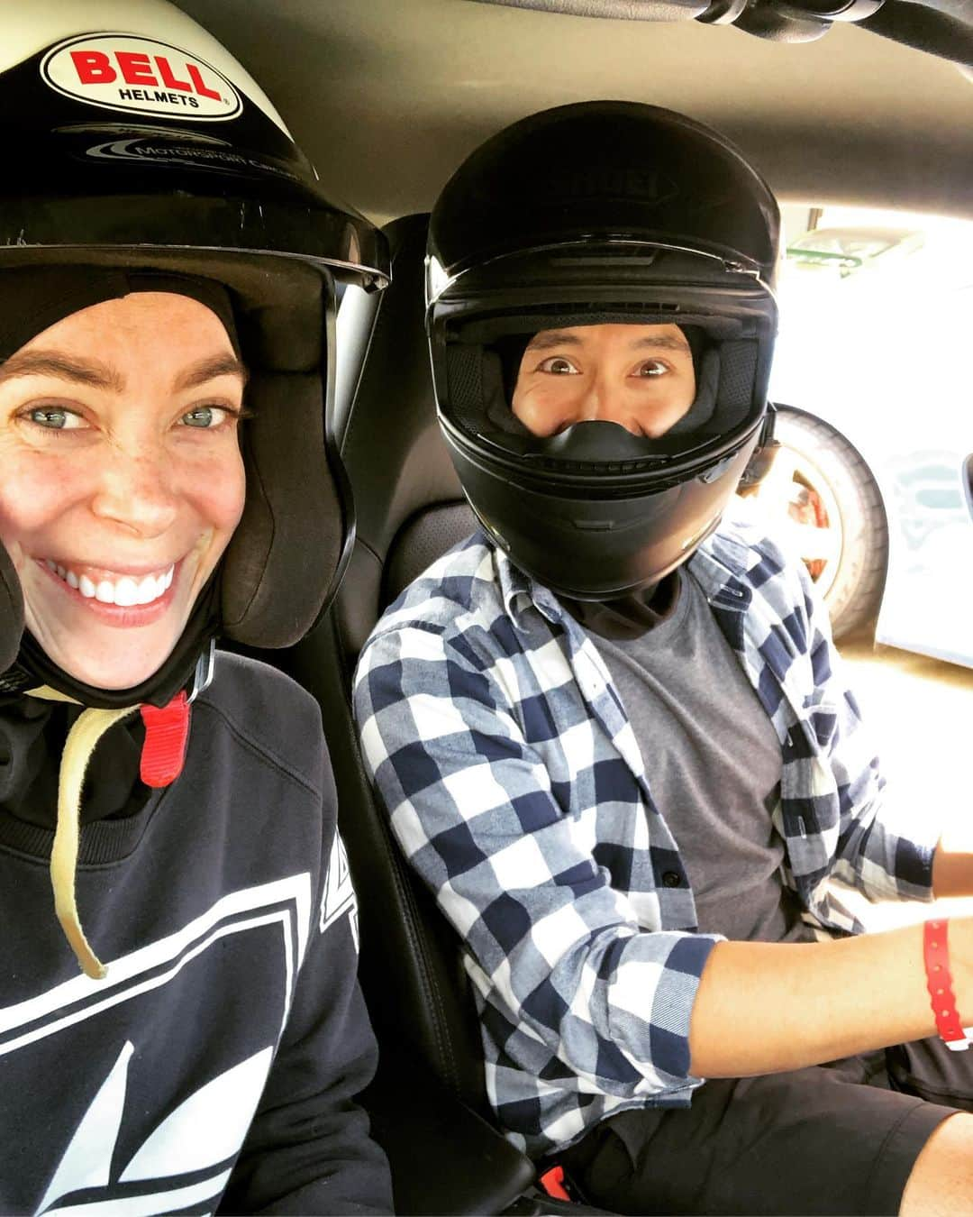 パトリック・チャンさんのインスタグラム写真 - (パトリック・チャンInstagram)「Thank you @islandcircuit for the thrilling driving experience 🏎  A beautiful challenging circuit with plenty of technical turns and elevation changes. The @alfaromeoofficial 4C and the stunning @bmw M2 were exciting to drive but I think the @porsche Cayman S takes the cake.  #porschegt4 in the near future? 🤔 Co-pilot: @elizabethputnam」7月24日 2時41分 - pchan31