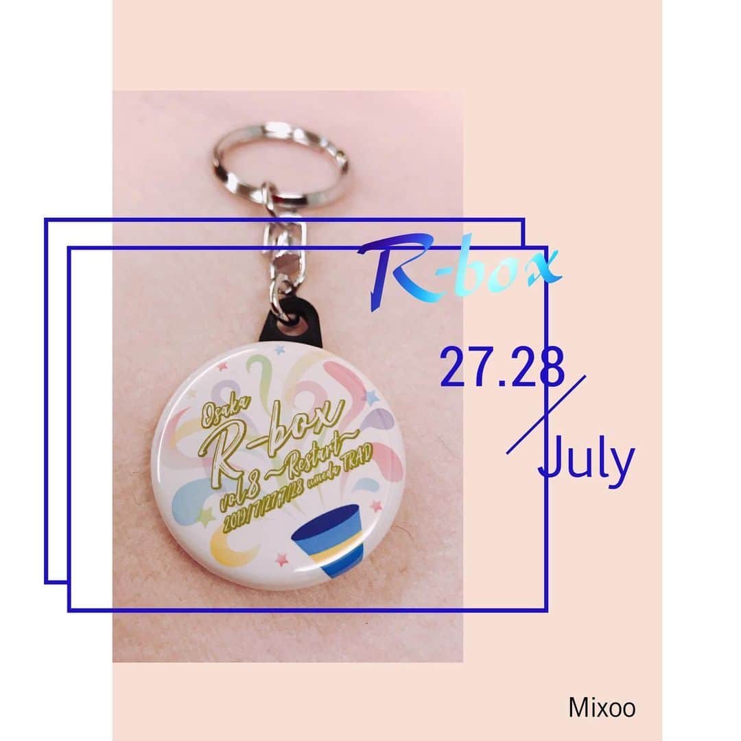 愛内里菜のインスタグラム：「7月27日&28日は﻿ 大阪ライブ開催‼️﻿ ﻿ ライブグッズのご紹介でーす☺️﻿ ﻿ 各会場ごとで登場の﻿ R-boxご当地キーホルダー﻿ 850円（税込）﻿ ﻿ 開催日程と会場名も﻿ 入っている﻿ 記念キーホルダーです☺️🙌﻿ ﻿ こちらの時間帯は﻿ 7月27日 15:00～16:00 ﻿ 7月28日 12:00～13:00﻿ チケットをお持ちでない方も﻿ 会場の外でグッズをお買い求めいただけます‼️﻿ ﻿ 【会場】﻿ 大阪府大阪市北区堂山町﻿ 「umeda TRAD」﻿ #ライブハウス #ライブ﻿﻿ #大阪 #一体化 #絆 #盛り上がりたい #会いたい﻿﻿ #感謝 #リスタート  #ライブグッズ #愛内里菜 改め#R として #歌手 再始動 #垣内倶楽部」