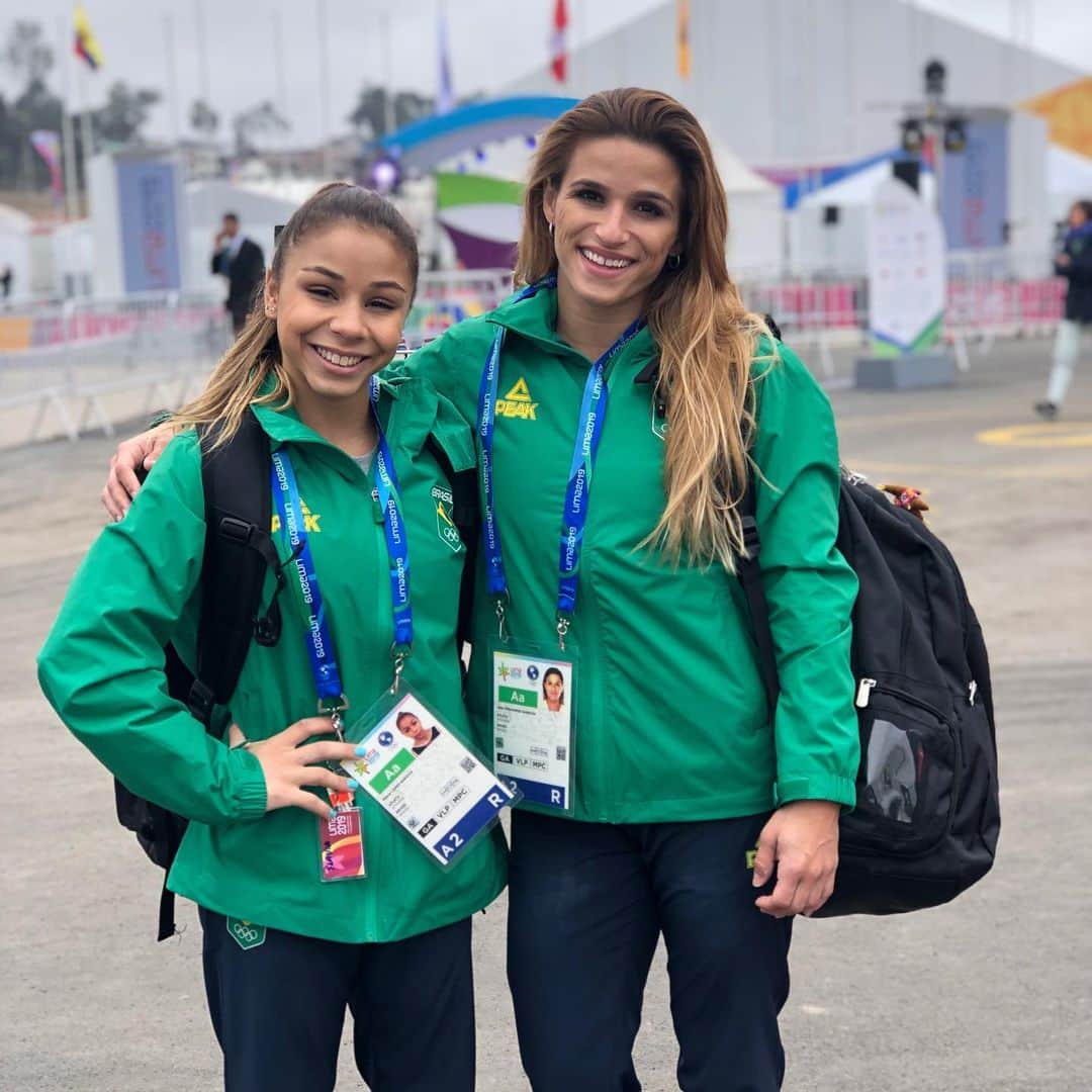 ジャジ・バルボサのインスタグラム：「Jogos Pan-Americanos Lima 2019 @timebrasil @flavialopessaraiva 💙💛💚 @cbginastica」