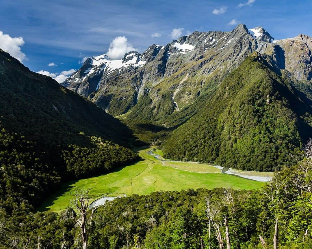 National Geographic Travelさんのインスタグラム写真 - (National Geographic TravelInstagram)「Photo @stephen_matera | Routeburn Flats along the Routeburn Track, South Island, New Zealand. The Routeburn is a popular 20 mile trek through the Southern Alps. There are four maintained huts along the trail, including one right above Routeburn Flats. The trek crosses through both Mount Aspiring National Park and Fjordland National Park. Follow me @stephen_matera  for more images like this from New Zealand and around the world. #routeburn #wilderness #lakemackenzie #newzealand」7月24日 3時57分 - natgeotravel