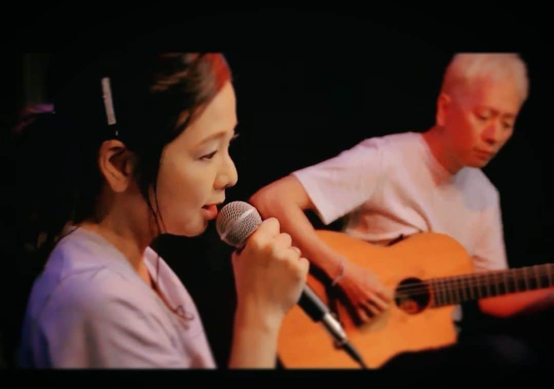 宍戸留美のインスタグラム：「#小南数麿 #music #宍戸留美 #oilinlife #歌 #久しぶり」
