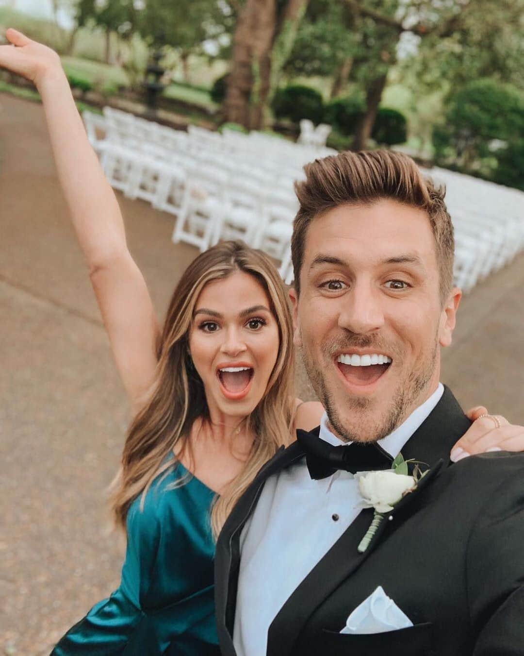 E! Onlineさんのインスタグラム写真 - (E! OnlineInstagram)「3 years after getting engaged on #TheBachelorette, JoJo &  Jordan are ready to GoGo down the aisle. Link in bio for everything they have planned for the next chapter in their happily ever after. 👰🤵 (📷: @jrodgers11)」7月24日 7時31分 - enews