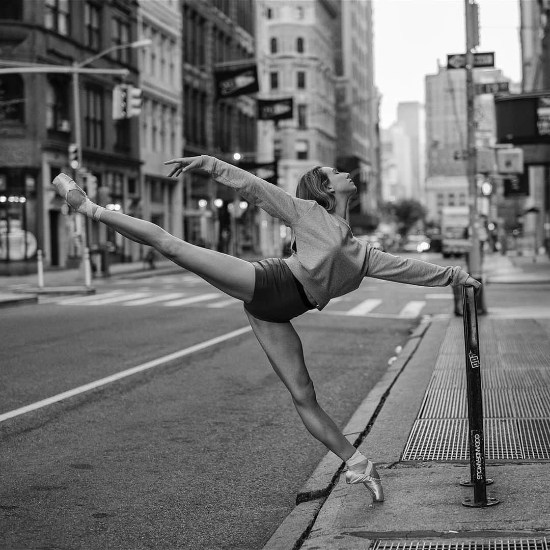 ballerina projectさんのインスタグラム写真 - (ballerina projectInstagram)「We will be celebrating the 18+ years of the Ballerina Project as we near our conclusion. Here is a look back at that the moments that best represent the project from the past 2 decades.  Here is a collection of images from my first shoot with Isabella. #ballerina - @isabellaboylston #newyorkcity #unionsquare #eastvillage #meatpackingdistrict #ballerinaproject #ballerinaproject_ #ballet #dance #pointe #isabellaboylston #pointeshoes  Only 7 Ballerina Project limited edition prints are left for purchase. Link is in our Instagram profile to purchase one today.  The Ballerina Project book is now available for pre-order. Go to @ballerinaprojectbook for pre-order link and info. #ballerinaprojectbook」7月24日 7時31分 - ballerinaproject_