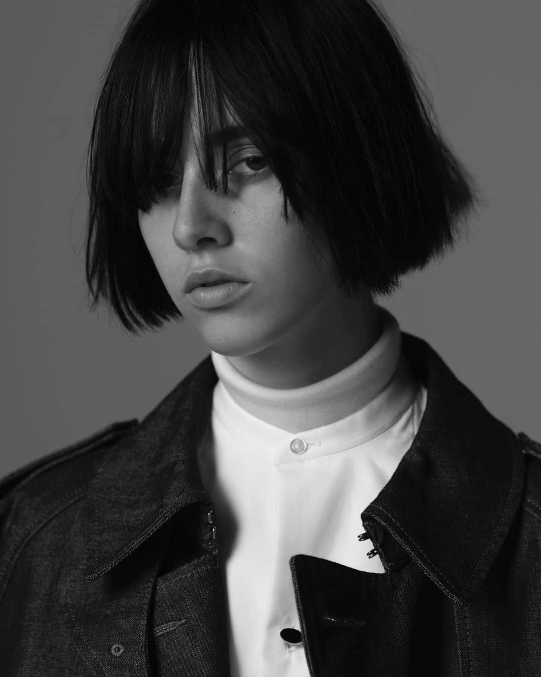 長山一樹のインスタグラム：「CALMANTHOLOGY 2019AW 日本最高級の既製靴を。 @calmanthology  Designer @kaneko_makoto_  Stylist @arata0719  Hair @hori227  Make @makikoe917  #calmanthology #shoes #mensfashion #hasselblad #h6d #kazukinagayama #長山一樹」