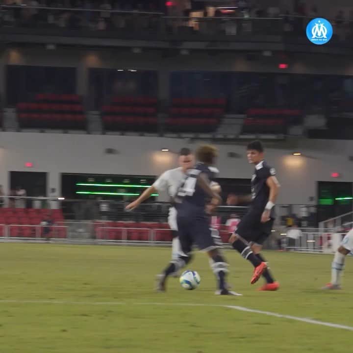 ディミトリ・ペイェのインスタグラム：「#EALigue1Games  @olympiquedemarseille @equipedefrance @famillespoir #10 #⚪️Ⓜ️ #LMV #NMP-10 #TeamBoumBam」