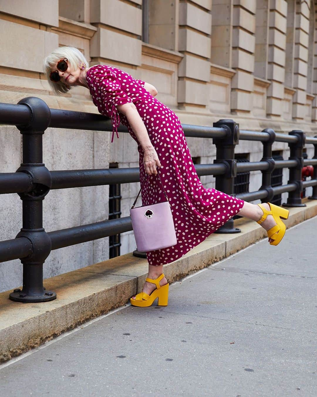 Accidental Iconさんのインスタグラム写真 - (Accidental IconInstagram)「Leaning in this summer. Play date with @katespadeny #summertime #summerfun #summerdress #shoestyle #fun」7月24日 8時35分 - iconaccidental