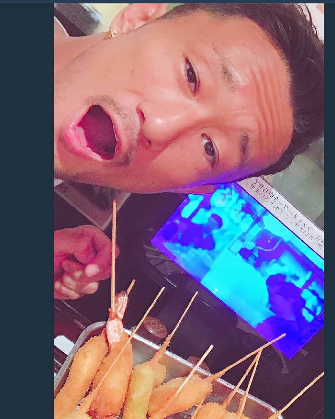 梅野源治のインスタグラム：「大阪の串カツ、美味しかったな♪  #これからジムへ #次戦に向けてトレーニング」