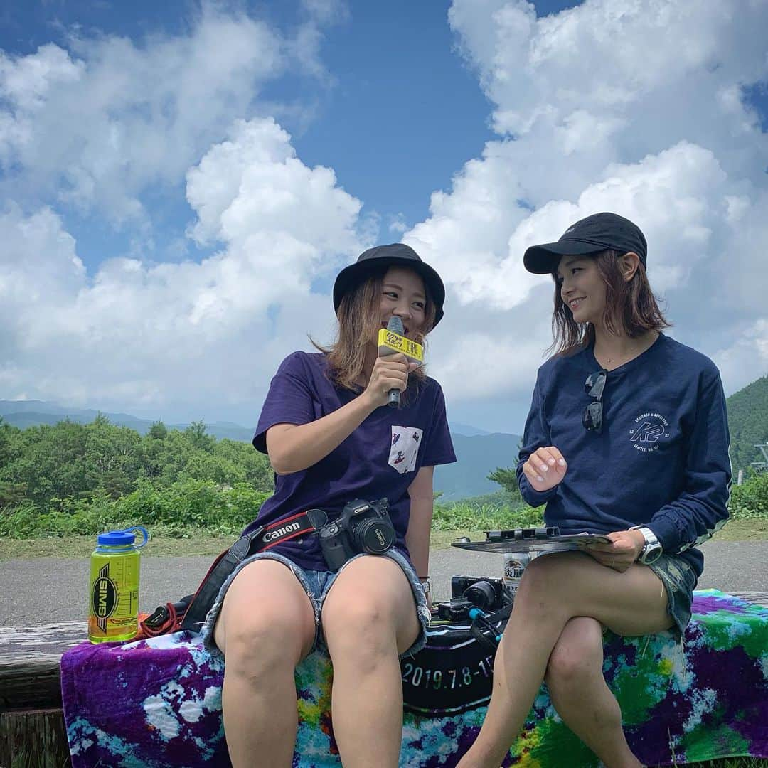 田中幸さんのインスタグラム写真 - (田中幸Instagram)「夏空の下でフミカと @fumika_hoshino  撮影始まりました📹  高原で清々しい空気と  峰の原高原リゾートで @igarin32  撮影後は 手ぶらでスペシャルバーベキュー🍖 夏も冬も楽しめる 山って最高⛰ 冬山に繋がる夏山シーズン 大切にします🙏  @murasakisports_official  @shonanopen  #ムラサキスポーツ @minenoharakogenresort」7月24日 18時44分 - sachitanaka