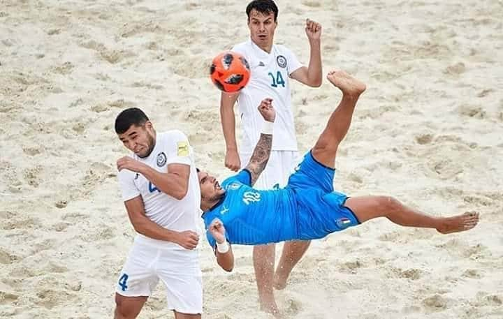 サッカーイタリア代表さんのインスタグラム写真 - (サッカーイタリア代表Instagram)「#Nazionale #BeachSoccer🇮🇹 FIFA World Cup-Europe Qualifier: l'#Italia si qualifica al terzo turno, quello decisivo . Gli #Azzurri rifilano un perentorio 12-4 al Kazakistan🇰🇿. Domani con la Polonia la 1^ gara del girone finale . . #VivoAzzurro」7月24日 19時00分 - azzurri