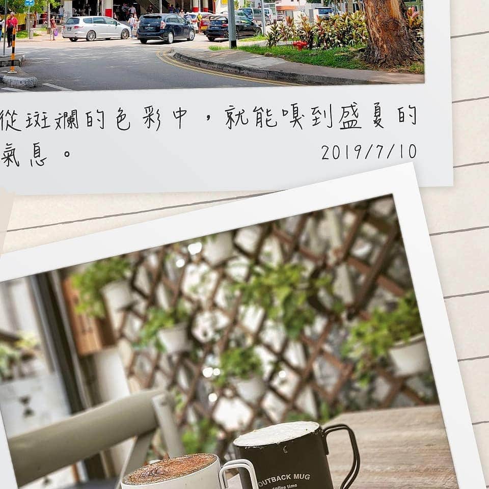 OPPOさんのインスタグラム写真 - (OPPOInstagram)「- 陽光燦爛的盛夏，出門與這座城市約會吧！  熙來攘往的十字路口、色彩斑斕的街景、恬靜悠閒的午茶時光...... 都是你與這座城市最甜蜜的仲夏夜之夢。  活動詳情請點擊首頁連結 想知道如何參加嗎？點開留言區教你投稿🙌 ⠀⠀⠀⠀⠀⠀⠀⠀⠀⠀ 🎏O編靈感維他命  只要是關於城市一隅的光景，都可以投稿～ 閱讀以下文字，說不定會為你帶來一些靈感！ ⠀⠀⠀⠀⠀⠀⠀⠀⠀⠀ 📍城市街景 ❝ 陌生的我們在熙來攘往的路口交織再分離，是這城市裡每天最浪漫的相遇。 ❞ ⠀⠀⠀⠀⠀⠀⠀⠀⠀⠀ 📍城市人像 ❝ 你問我在笑什麼，我瞇著眼望向你，我說你眼眸裏有著這座城市最美的風景。 ❞ ⠀⠀⠀⠀⠀⠀⠀⠀⠀⠀ 📍城市美食 ❝ 你可以不約會但是你總要吃飯，所以我要用內行人才知道的美食誘惑你，這就是懂吃約會之必要。 ❞ ⠀⠀⠀⠀⠀⠀⠀⠀⠀⠀ 📍城市夜景 ❝ 不論我睡或不睡，這座城市都為我亮著燈熬著夜，說著Night人尋味的床邊故事哄著我入睡。❞ ⠀⠀⠀⠀⠀ ⠀⠀⠀⠀⠀ Photo Credit To @baithi840824 @chingyingyeh ⠀⠀⠀⠀⠀⠀⠀⠀⠀⠀ #OPPO城市漫遊 #七八月主題照片招募」7月24日 19時08分 - oppo_taiwan