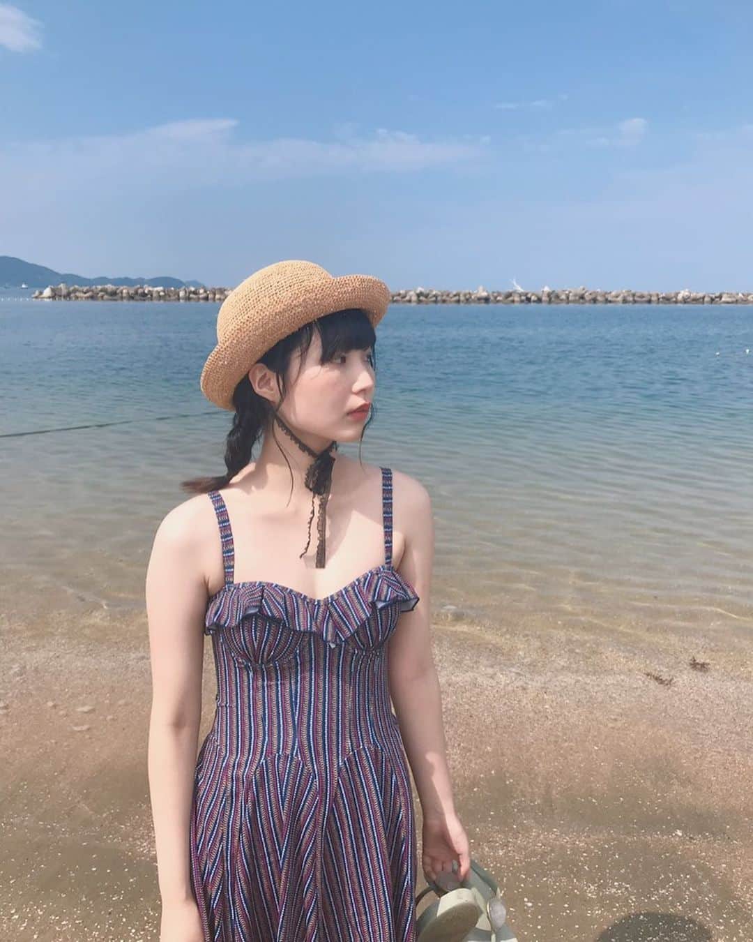 真山朔のインスタグラム：「📷母🤱 5才以来のおしゃれ水着や！」