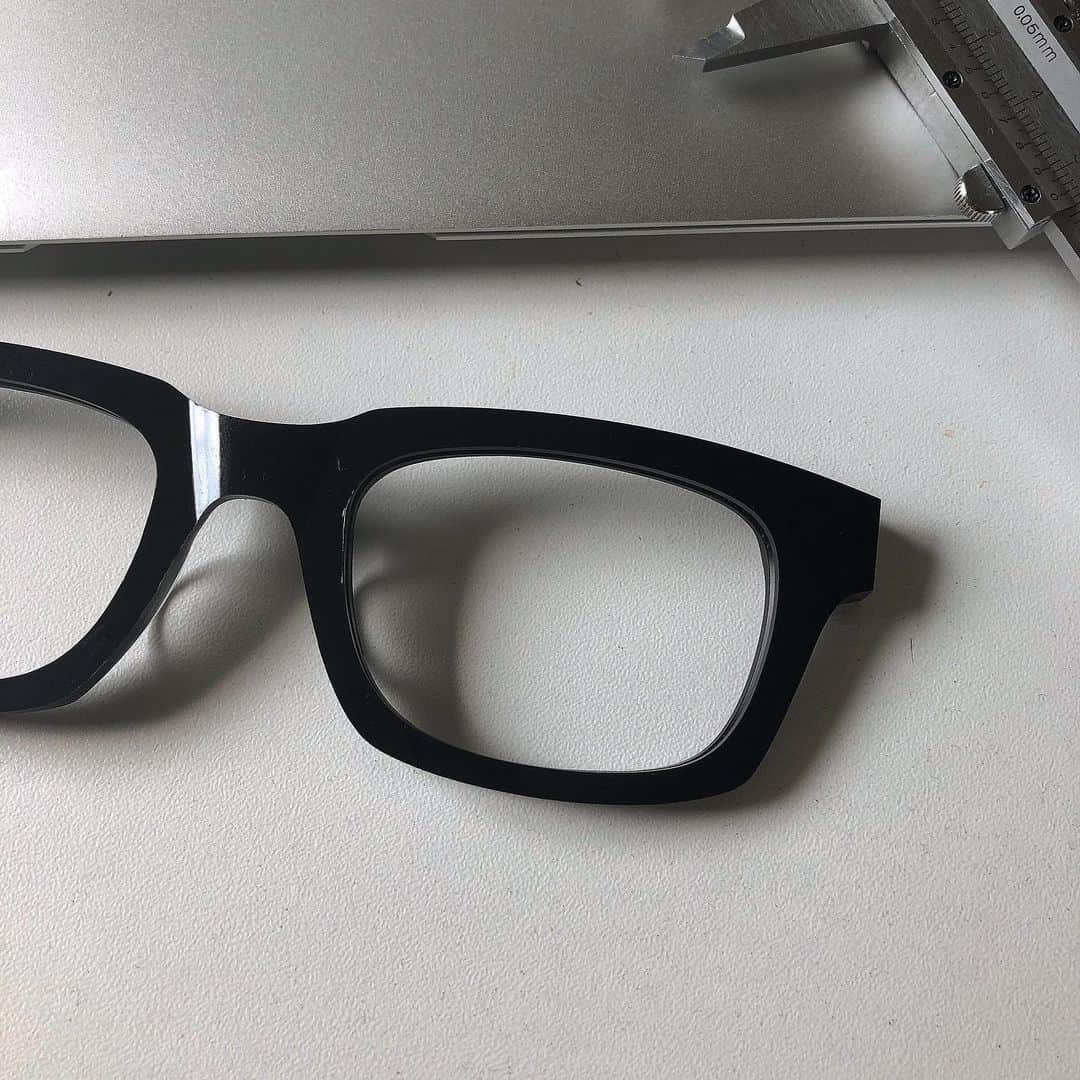 イエローズプラスさんのインスタグラム写真 - (イエローズプラスInstagram)「details of the new model. #yellowsplus  #yellows_plus  #yellowplus #イエローズプラス #optical  #optique  #opticians  #opticien  #optica  #okulary  #oculos  #occhiali  #ottica #glasses #glasögon  #gafas #lunettes  #bril  #briller  #opti #eyewear #silmo2020 #brëll #oculos #brýle #안경」7月24日 11時01分 - t.yamagishi_yellowsplus