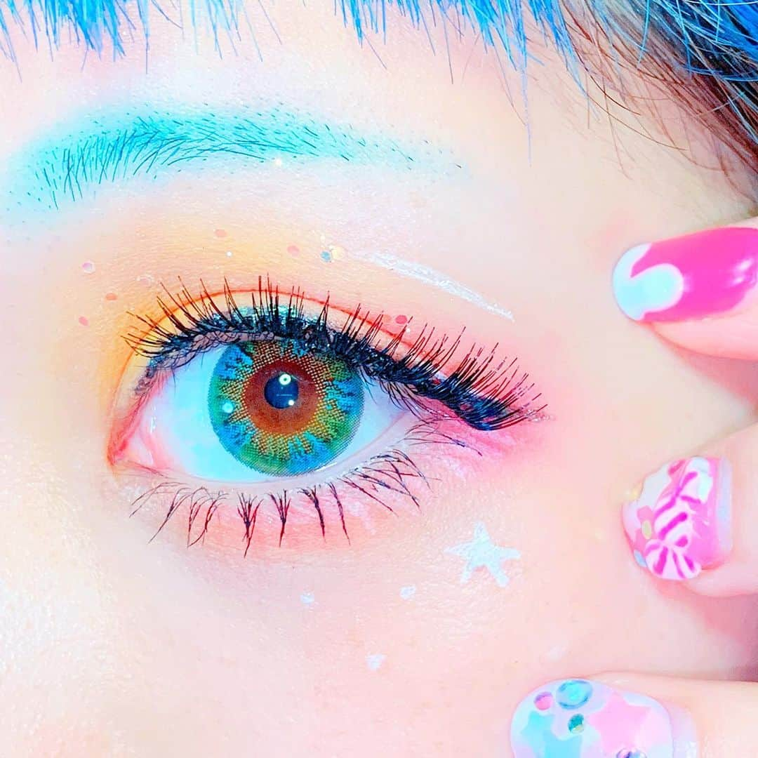 紅林大空さんのインスタグラム写真 - (紅林大空Instagram)「🐠🌈🌻 #colorfulmakeup #decoragirl #harajukufashion #jfashion #cutemakeup」7月24日 11時48分 - kurebayashiii