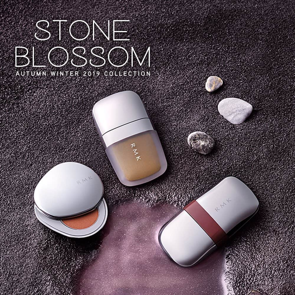 アールエムケーさんのインスタグラム写真 - (アールエムケーInstagram)「RMK AW 2019コレクション STONE BLOSSOMは、RMK青山本店、一部店舗、公式ECサイトにて先行販売スタートいたしました。 全国発売は、8/2（金）となります。 . . . ＊＊＊＊＊＊＊＊＊＊＊＊＊＊ テーマは、【STONE BLOSSOM】です。 RMK クリエイティブディレクター KAORIがスペインのマラガの海辺を訪れた際に見つけた色とりどりの不ぞろいで個性豊かな石たちからインスピレーションを得て作られたコレクションアイテムとなります。 ＊＊＊＊＊＊＊＊＊＊＊＊＊＊ . アイシャドウ、ブラッシュ、リップ、ネイルなど22アイテムをご用意しております。  #ストーンブロッサム #コスメ新製品 #AW2019 #コスメ好きさんと繋がりたい  #rmk #instamakeup #instabeauty #秋コスメ #コスメ垢 #stoneblossom」7月24日 11時56分 - rmkofficial