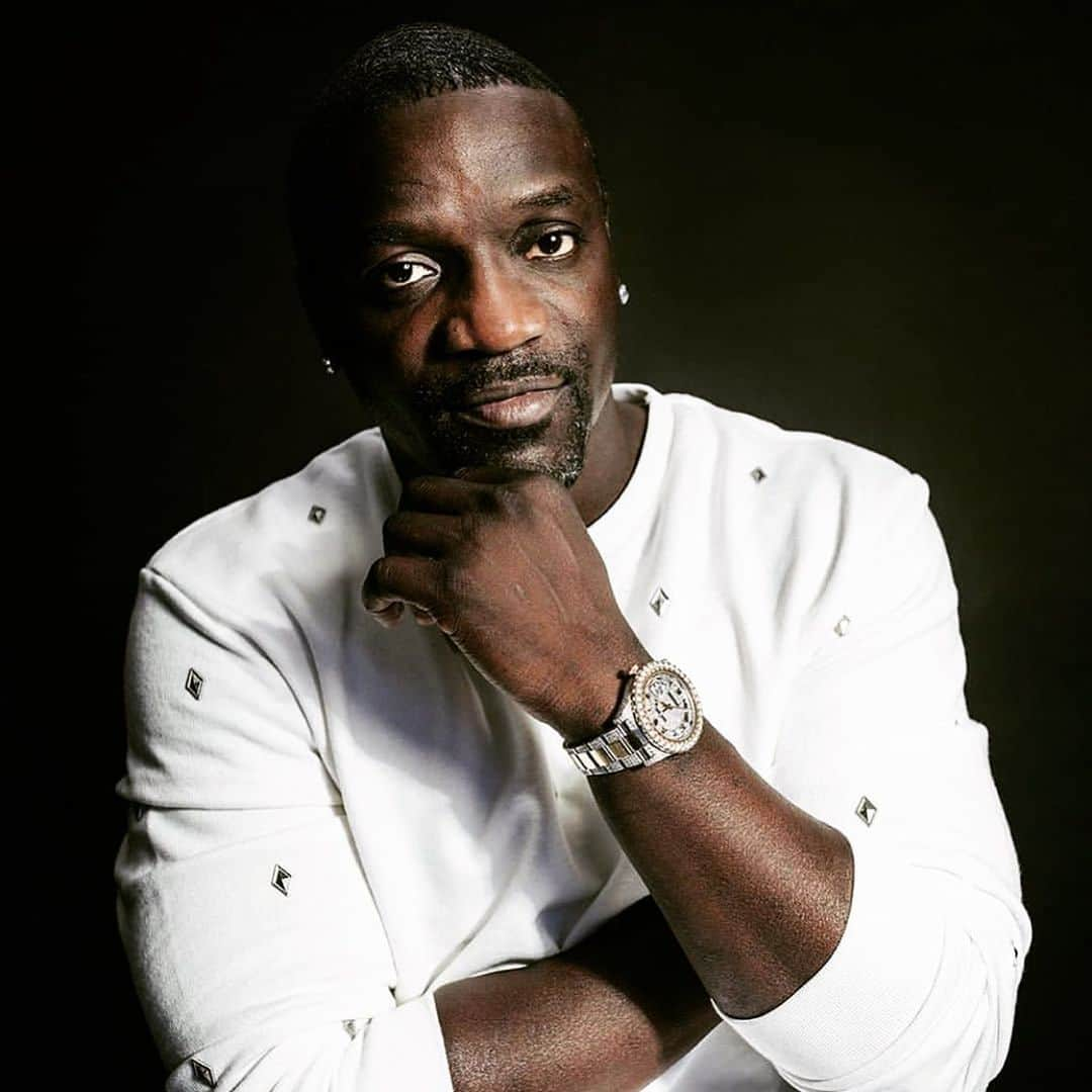 エイコンさんのインスタグラム写真 - (エイコンInstagram)「YOU KNOW ME!」7月24日 12時33分 - akon