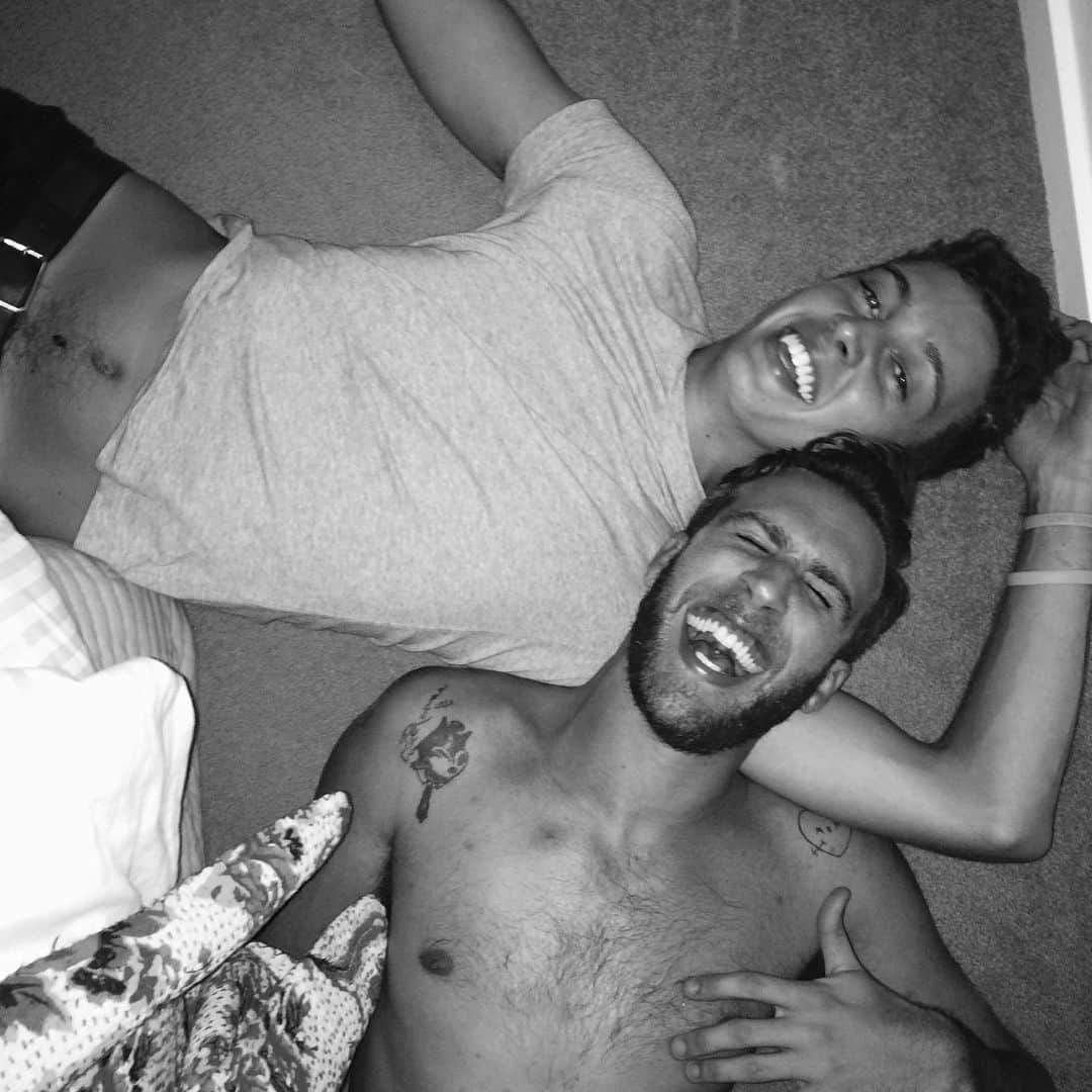 Flight Facilitiesのインスタグラム：「Happy Birthday to my brother, best mate, co-pilot and one of the funniest guys on the planet.. love ya Hugs!」