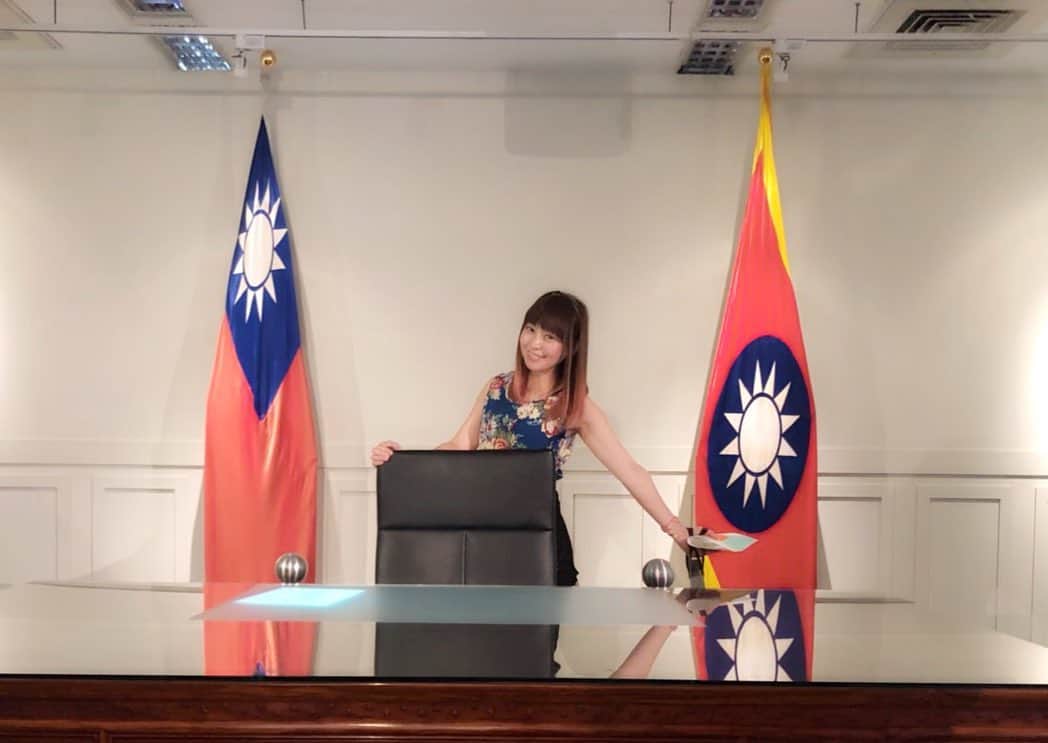 正田美里（みさみさ）さんのインスタグラム写真 - (正田美里（みさみさ）Instagram)「台湾の大統領府にいきました。 副大統領と一緒に写真を撮りました。こんな素晴らしい場所に来れて感激です。 今回の世界大会を通して沢山の出会いと経験に感謝です。  #台湾 #大統領府 #gg」7月24日 13時18分 - misamisaupiupi