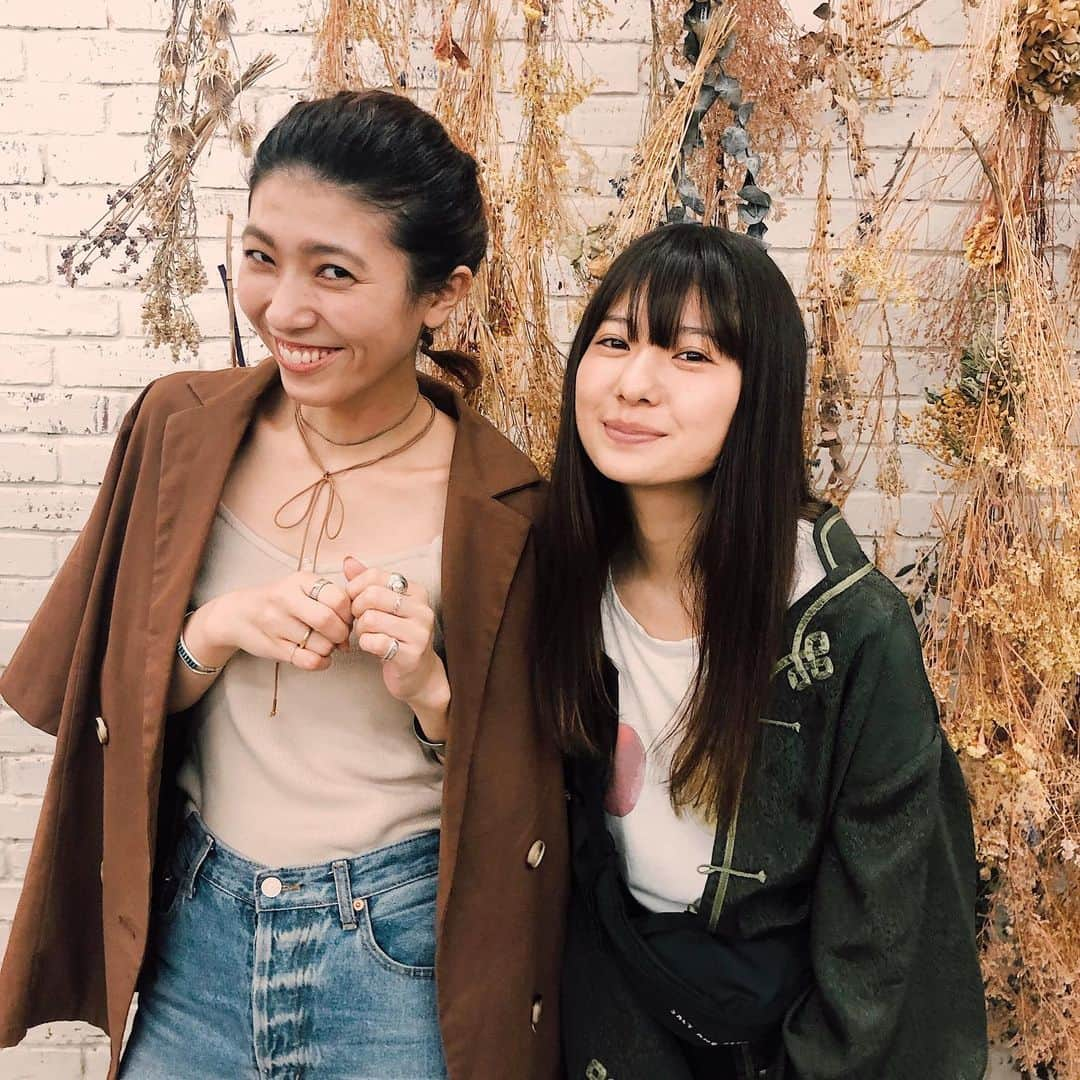 新井郁さんのインスタグラム写真 - (新井郁Instagram)「Love @yoooosida ♡ @m__line__pr の19aw カフェラテロンT可愛かったなあ、🍪🍩 皆さんにも会えて嬉しかった🤤(かさねちゃんにも…♡) @hitomi_hirano @tanidamami  @nagata_naoko @chicchiis タグが探しきれない〜」7月24日 13時48分 - araiiku_official