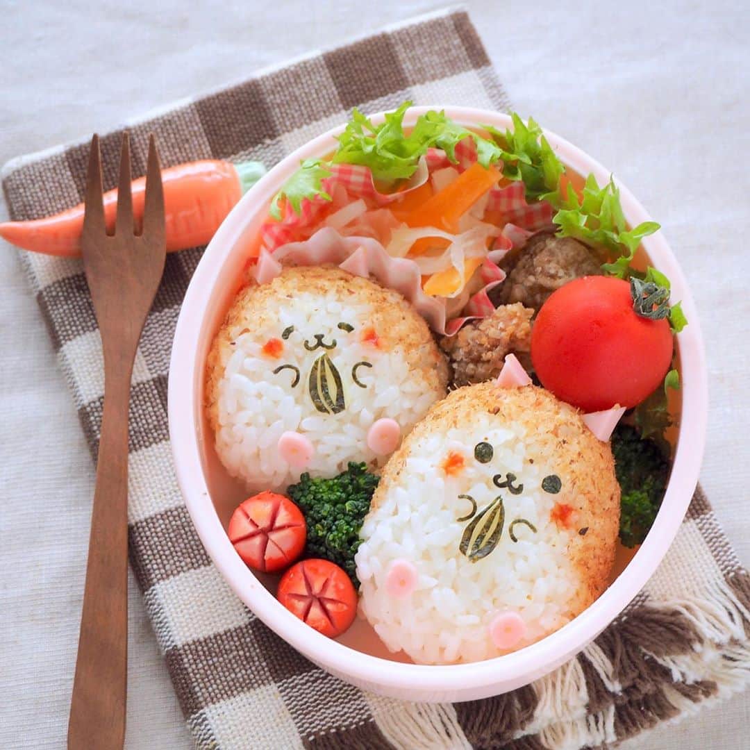 ザッキー さんのインスタグラム写真 ザッキー Instagram 部活弁当 吹部弁当 鶴瓶みたいなハムスターがいる 今日は午前中のゲリラ豪雨に夏らしさを感じました 息子はやっと入れた学校のプール中に土砂降りに さぞ楽しかった事でしょー