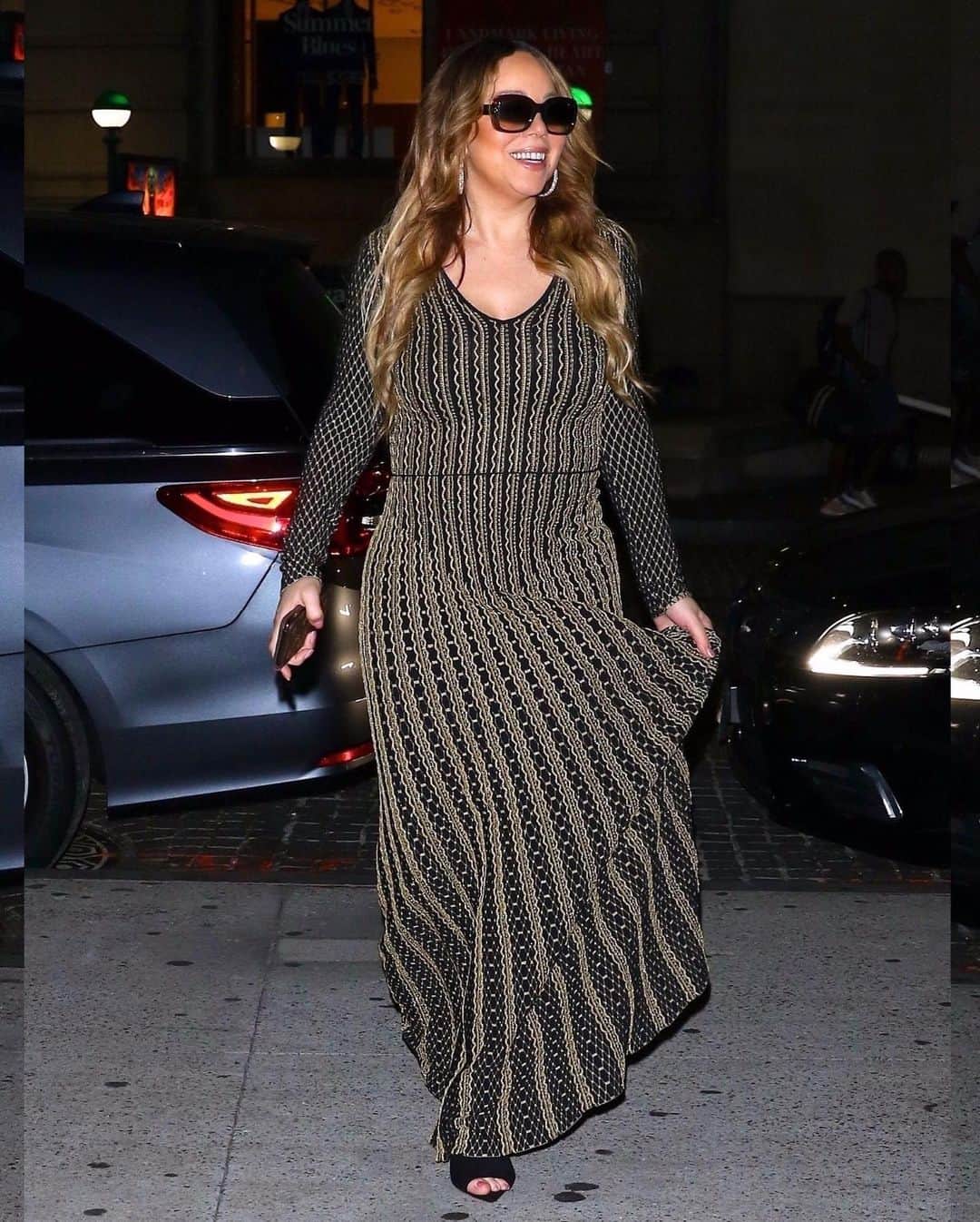 Just Jaredさんのインスタグラム写真 - (Just JaredInstagram)「@mariahcarey & boyfriend @bryantanaka are all smiles as they step out for date night in NYC! #MariahCarey #BryanTanaka Photos: Backgrid」7月24日 13時56分 - justjared