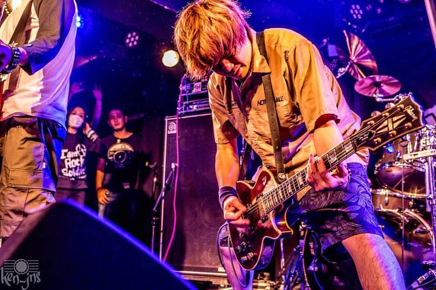 チフネシンゴさんのインスタグラム写真 - (チフネシンゴInstagram)「. 2019.7.21 (sun) HOTSQUALL 20th Anniversary ."Get Up Rock Soldiers tour 2019"  @岐阜柳ヶ瀬アンツ w/KUZIRA BURL . . 楽しかった〜！！ めちゃ意味のある良きスリーマンでした！ 来た人には分かるでしょう♪ . . もはや岐阜は我らがホーム😁🍻🍻🍻 . . . #gurstour #KUZIRA #BURL #HOTSQUALL #ホスコ  1〜5枚目 Photo by @manaty49  6〜10枚目 photo by ジョネス君」7月24日 14時07分 - chikkun_hotsquall