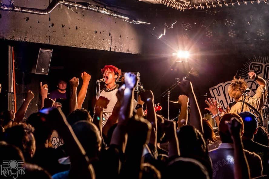 チフネシンゴさんのインスタグラム写真 - (チフネシンゴInstagram)「. 2019.7.21 (sun) HOTSQUALL 20th Anniversary ."Get Up Rock Soldiers tour 2019"  @岐阜柳ヶ瀬アンツ w/KUZIRA BURL . . 楽しかった〜！！ めちゃ意味のある良きスリーマンでした！ 来た人には分かるでしょう♪ . . もはや岐阜は我らがホーム😁🍻🍻🍻 . . . #gurstour #KUZIRA #BURL #HOTSQUALL #ホスコ  1〜5枚目 Photo by @manaty49  6〜10枚目 photo by ジョネス君」7月24日 14時07分 - chikkun_hotsquall