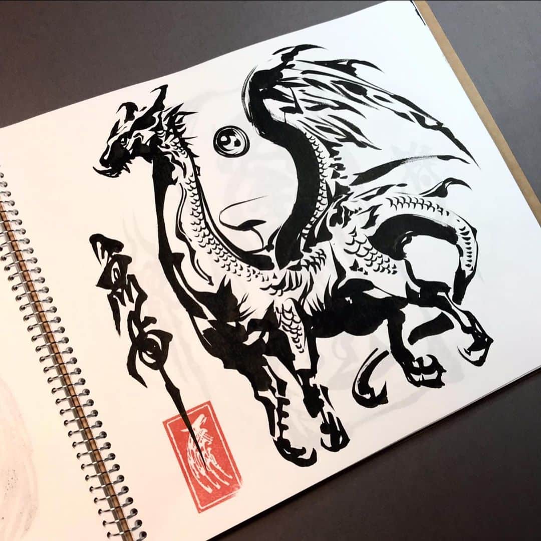 雨宮慶太さんのインスタグラム写真 - (雨宮慶太Instagram)「魚竜 #dragon #monster #dotart  #japan  #Asia  #doddle  #sketch #woman #fairy #creature #pencil #draw  #drawing #instagood #draw #art  #illust  #illustration #garo #keitaamemiya」7月24日 14時52分 - keitaamemiya