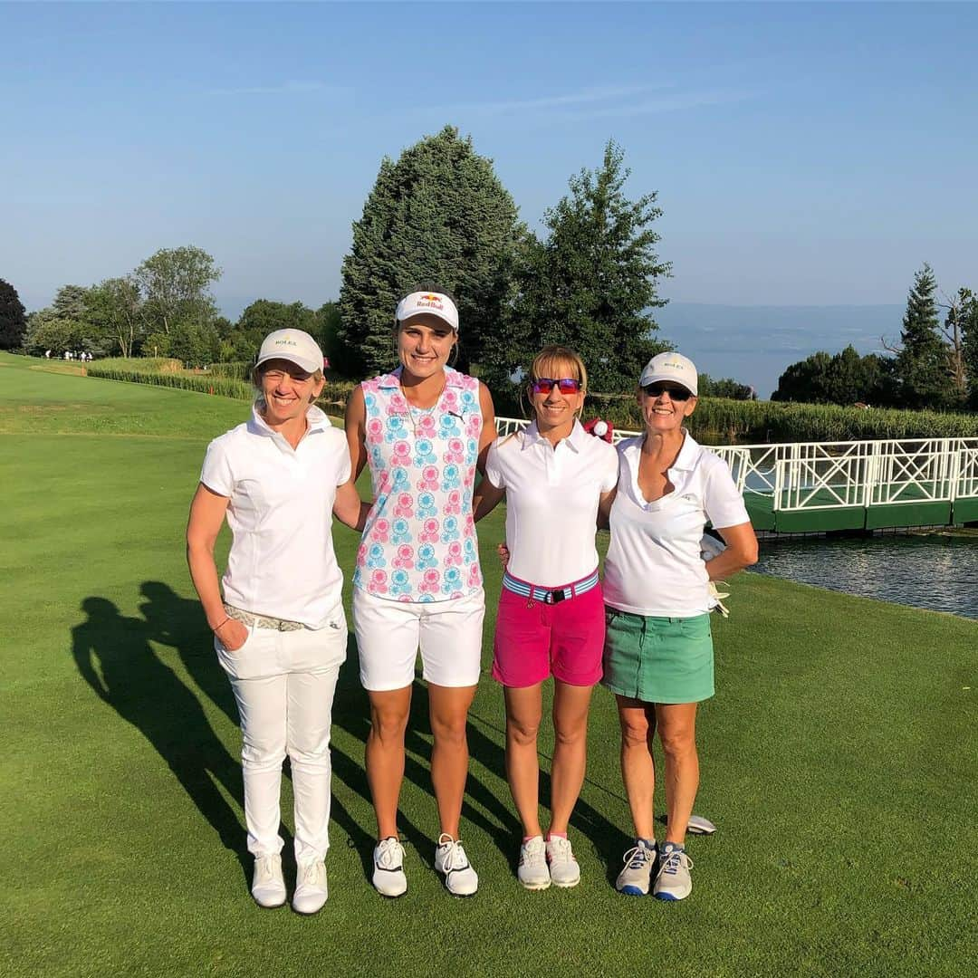 レクシー・トンプソンさんのインスタグラム写真 - (レクシー・トンプソンInstagram)「Pro am group for the @evianchamp 😊」7月24日 15時22分 - lexi