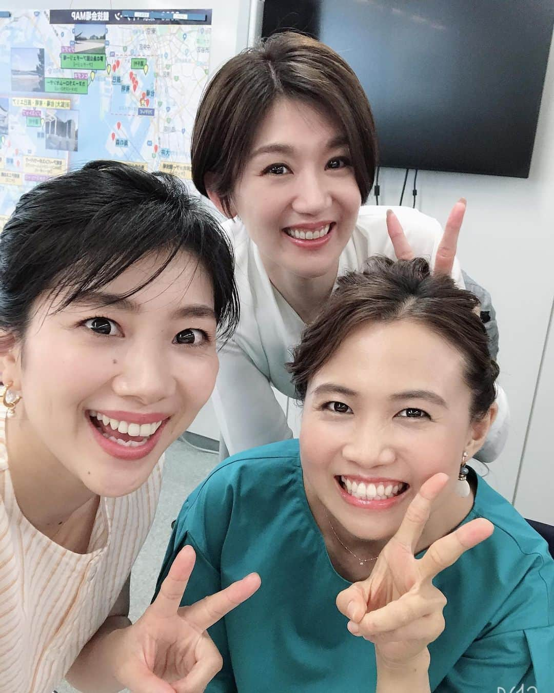 潮田玲子さんのインスタグラム写真 - (潮田玲子Instagram)「まもなくフジテレビ 東京オリンピックど真ん中スペシャル生放送始まりまーす😍🙌 @sayakahirano0324 ちゃん @megumi_kurihara_official ちゃん 出演しまーす🥰  #フジテレビ #東京オリンピックど真ん中スペシャル #生放送 #この後15時50分〜」7月24日 15時28分 - reikoshiota_official