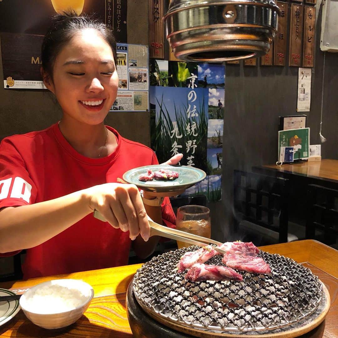 角田聖奈さんのインスタグラム写真 - (角田聖奈Instagram)「熟成肉の焼肉屋さん💖 @akabekojia  ジムの向かいにあるから空き時間にも行ってしまう🤭🍖 希少部位がたくさん！全体的にサシは少なめで赤身のお肉がたくさん👍 いつもその日のオススメをいただいてます。 店長さんのお肉への愛情とこだわりが凄くていつも丁寧に説明してくれるの。 1枚1枚感謝しながら大切に食べさせてもらってます🥰🙏 私のイチオシはテールかな💕 #あかべこ家 #ランチも営業 #麻布台 #飯倉片町 #六本木 #オレンジジム #ogrtokyo #プロテイン #たんぱく質 #エイジングビーフ #熟成肉 #焼肉 #おすすめ焼肉 #美味しいもの #食べて痩せる #減量中」7月24日 15時43分 - seina1105
