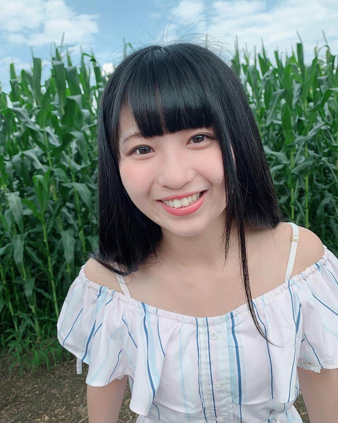 森下舞桜さんのインスタグラム写真 - (森下舞桜Instagram)「牛さん🐄ととうもろこし畑🌽 足湯にも行きました💓 八面大王足湯( ^^ )  良い天気でよかった！！ 弾丸でも帰れる時は帰ろうって思いました✨  長野の友達会いたいよーて‪( •̥ ˍ •̥ )‬ 次帰る時はもうちょいゆっくり過ごせる時にしよう！  #牛 #とうもろこし #長野 #帰省 #マミー #お家 #大好き #長野県 #楽しい #ありがとう #自然 #lizlisa #ワンピース」7月24日 16時29分 - morishita_mao