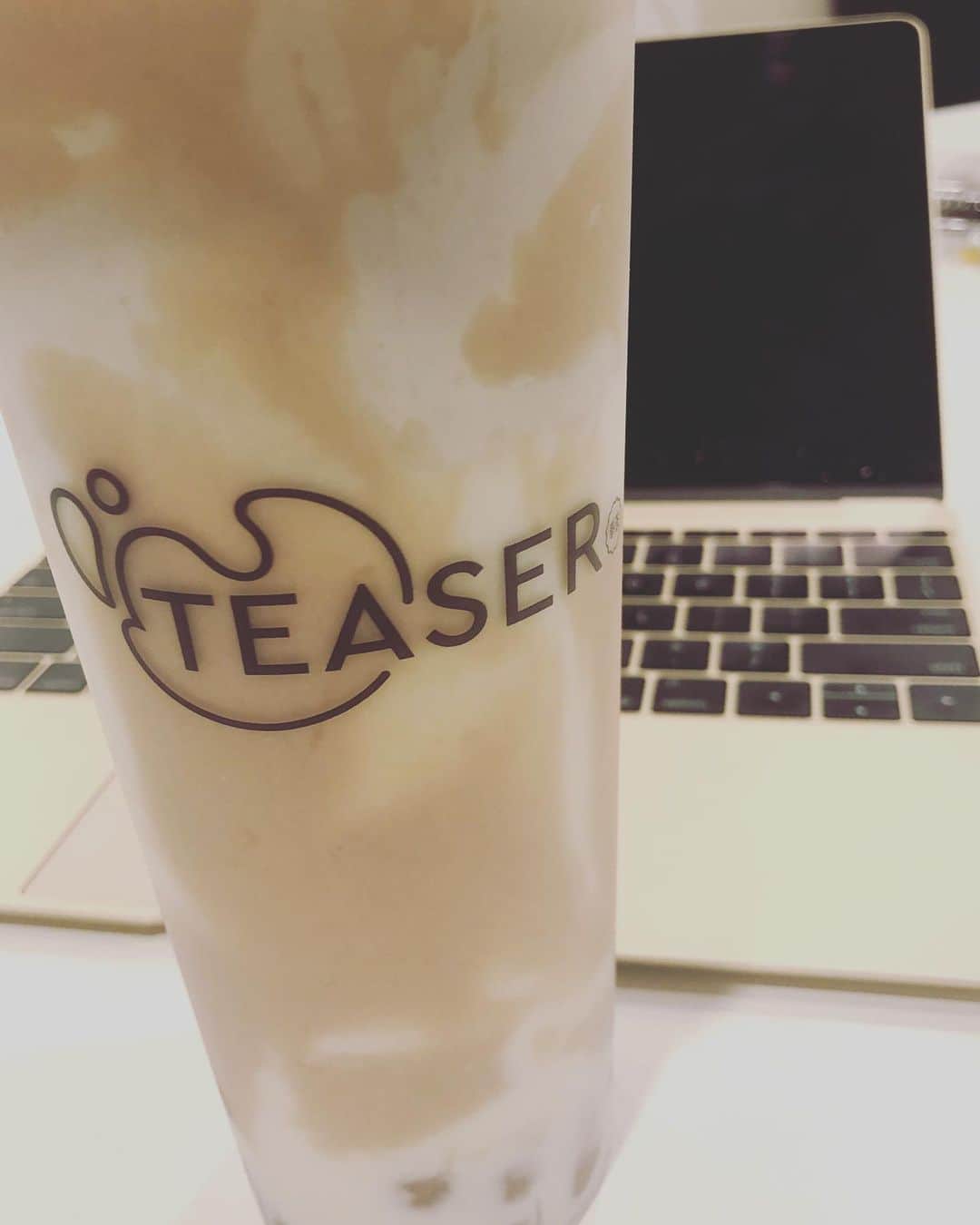 リンリンのインスタグラム：「TARO MILK😋Yummy」
