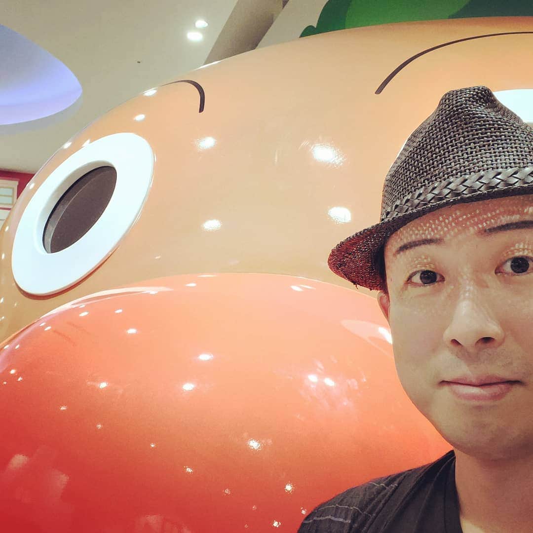 市川笑野さんのインスタグラム写真 - (市川笑野Instagram)「さあ、私は何処に居るでしょうか？ #息子とお出かけ #横浜 #やなせたかし」7月24日 18時01分 - emino.i