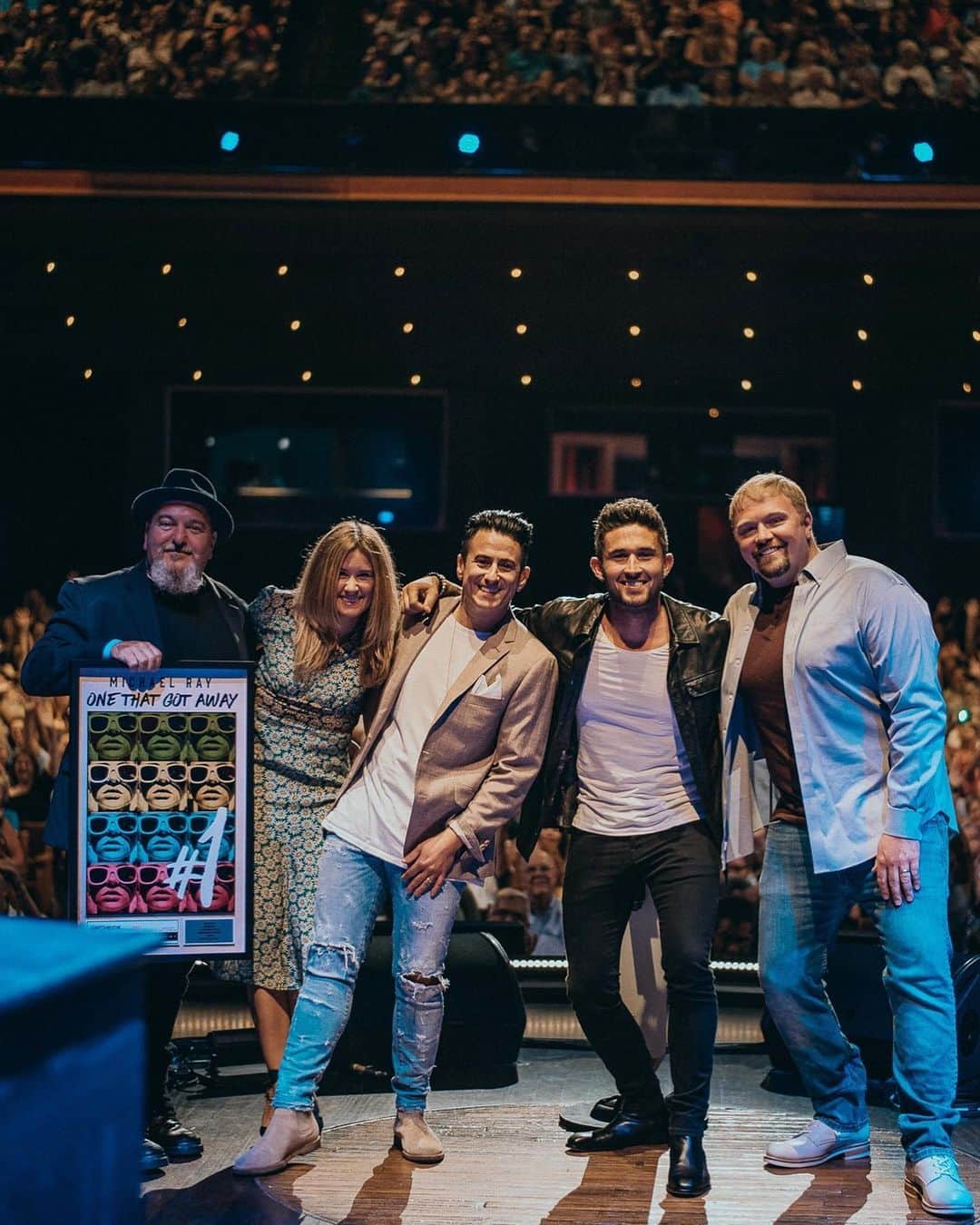 ASCAPさんのインスタグラム写真 - (ASCAPInstagram)「Down in Nashville we’re out here celebrating #1 songs! #MichaelRay’s #OneThatGotAway co-written by #ASCAP’s @joshosbornesongwriter @mtramsey & @trosen41 + #AaronPritchett’s #BetterWhenIDo, co-written by #ASCAP’s @jessileigha & @coreycrowder. #ASCAPCountry」7月25日 5時00分 - ascap