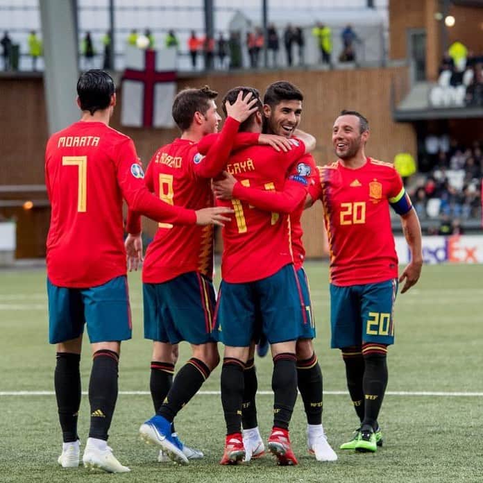 ホセ・ルイス・ガヤのインスタグラム：「Mucha fuerza @marcoasensio10 !!!! Volverás más fuerte 💪🏻 💪🏻💪🏻💪🏻」