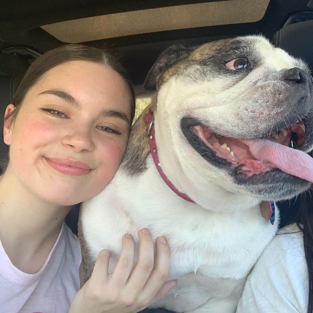 ランドリー・ベンダーのインスタグラム：「reunited ✨」
