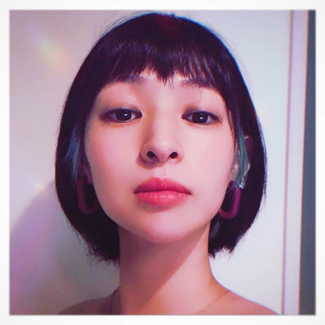 日南響子（珠麟）さんのインスタグラム写真 - (日南響子（珠麟）Instagram)「° ✂︎-------前髪--------✂︎ しかしドヤ顔が過ぎますな。」7月24日 20時02分 - kyooko_hinami_official