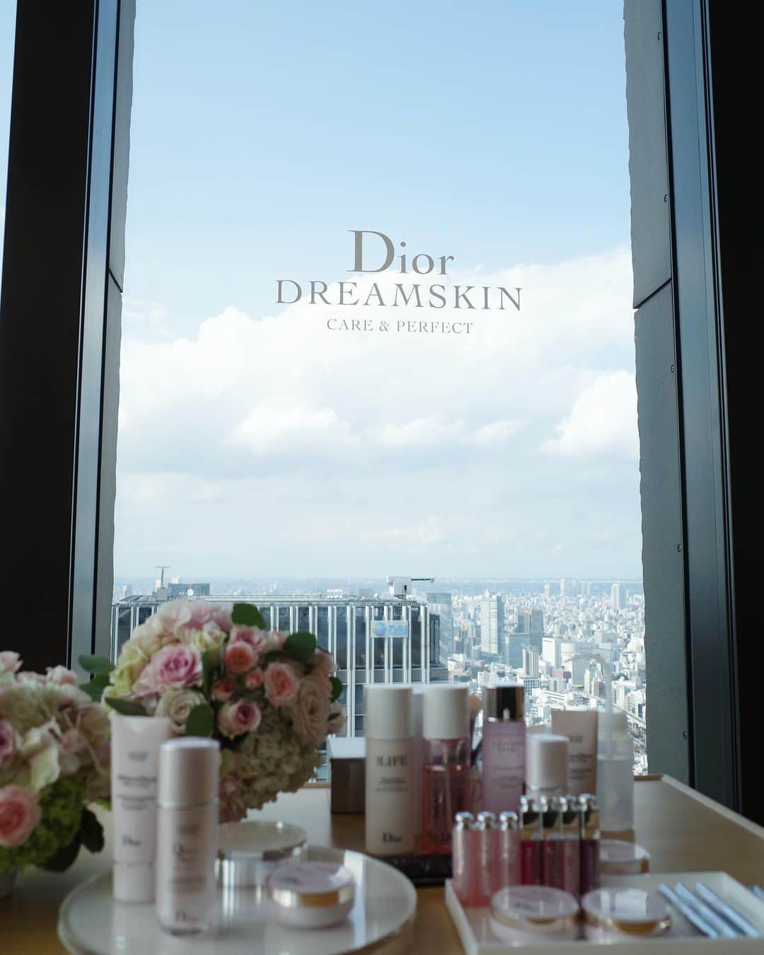 前田希美（まえのん）さんのインスタグラム写真 - (前田希美（まえのん）Instagram)「Diorの新製品イベントにご招待して頂き 「ドリームスキン」を体験して来ました。  マスクはたった1分のケアで 顔色が明るくなって、 乳液はお肌が綺麗に見えて つやつや~~~ 感動しました☺︎ 私服はWEARに載せました♥  #ドリームスキン  @diorskincare  #のんの私服」7月24日 20時36分 - maeda_nozomi